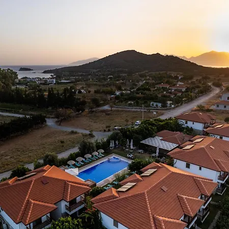 Karaincir Datça 3*